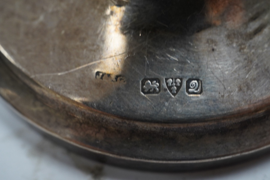 A late George III silver marrow scoop, Eley & Fearn, London, 1818, 21.6cm, a sterling double ended pill box, a Victorian silver etui case and four other items including an inkwell, wine label and plated spoon. Condition